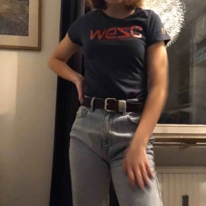  - Cool t-shirt från WEZC. 30kr inkl frakt 