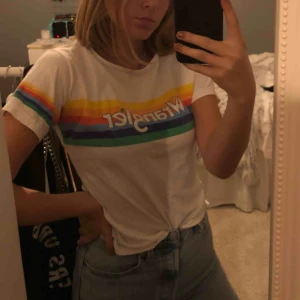  - wrangler t-shirt, skulle säga att storleken är lite mindre 🦋 köparen står för frakt