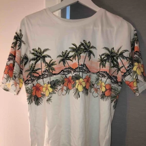  - Aldrig använd och helt ny. Frakt tillkommer