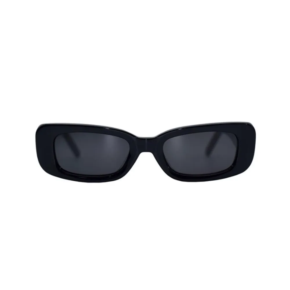 Knappt använda shevoke solglasögon ”norm”,nypris 126$, super kvalite och stört snygga! . Accessoarer.