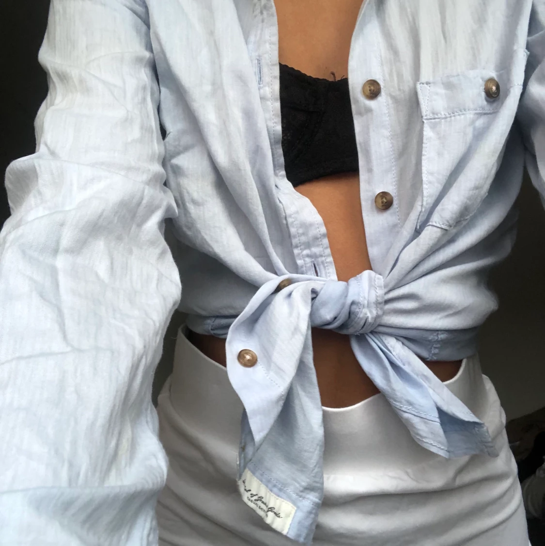 Ljusblå skjorta  - 91