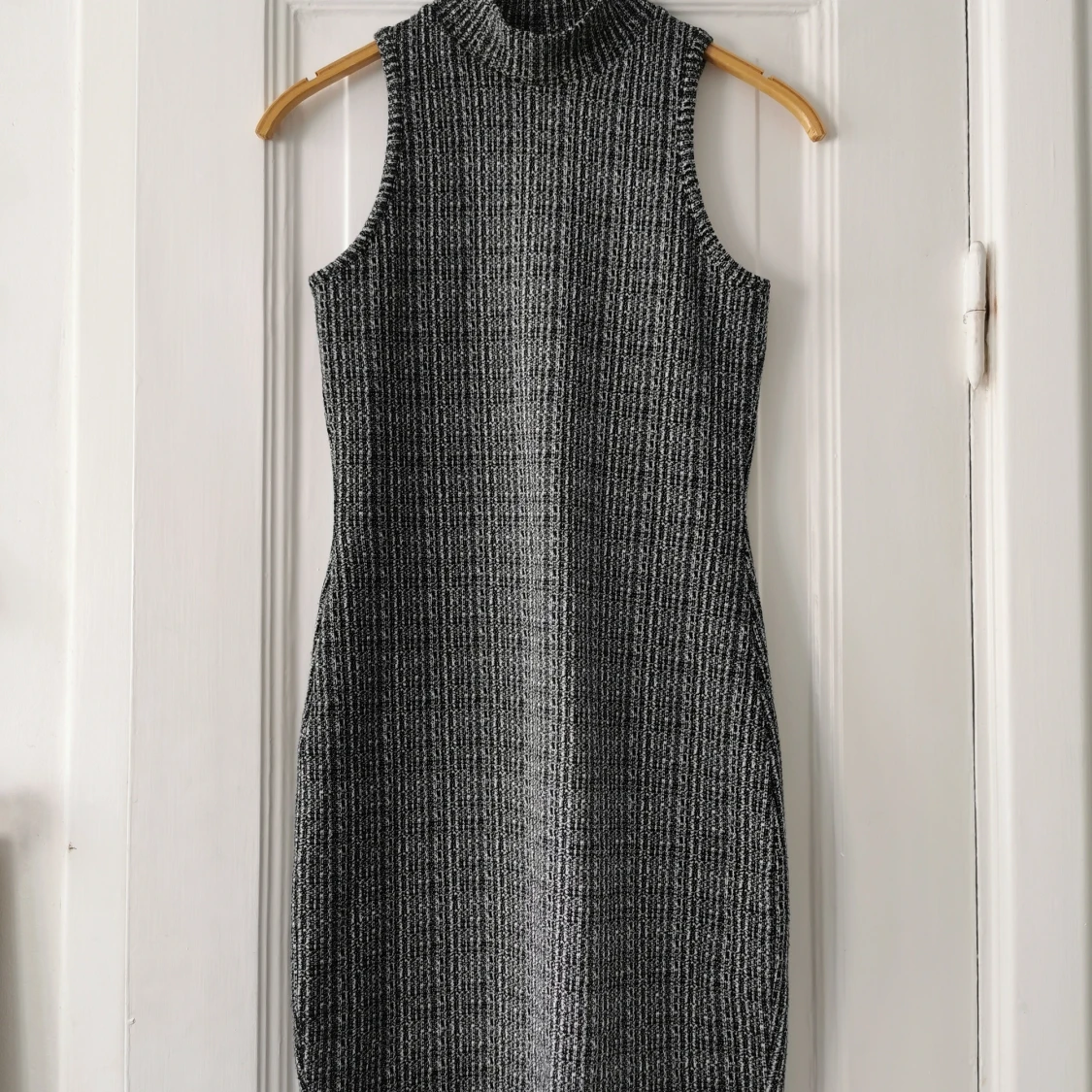 Tight grå poloklänning kort ärm