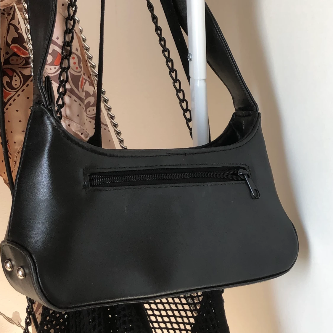 svart 2000s väska - 91