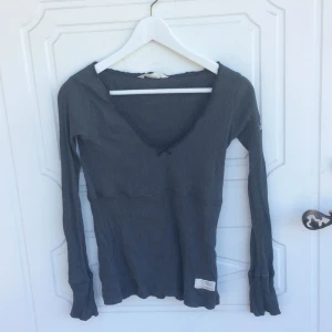  - Fin Odd Molly tröja i bra skick som passar jättebra till vardags. Endast använd ett fåtal gånger