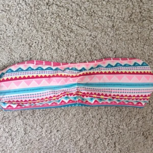  - Bikinitopp. Mönstrad. Plus frakt. Betalning via swish. 