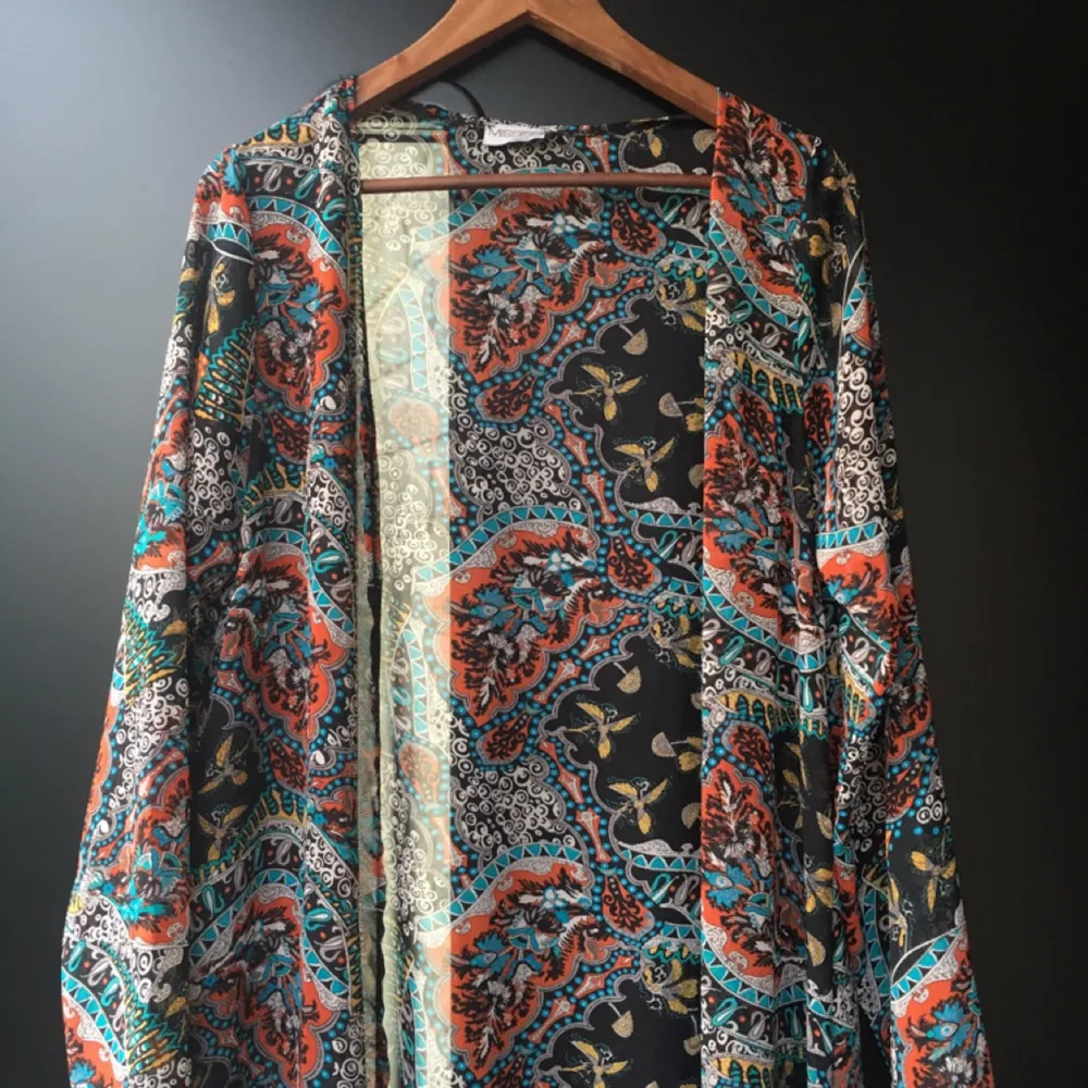 Min allra bästa kimono är nu till salu, hoppas den hittar en värdig ägare! 🍭🍕🌸. Kostymer.