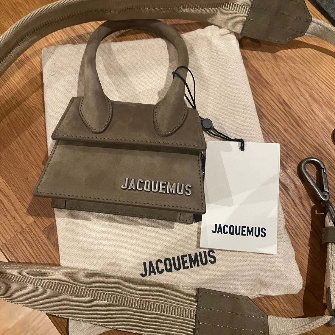 JACQUEMUS VÄSKA  - 90