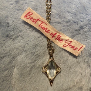 Handgjord  - Super fin halsband.