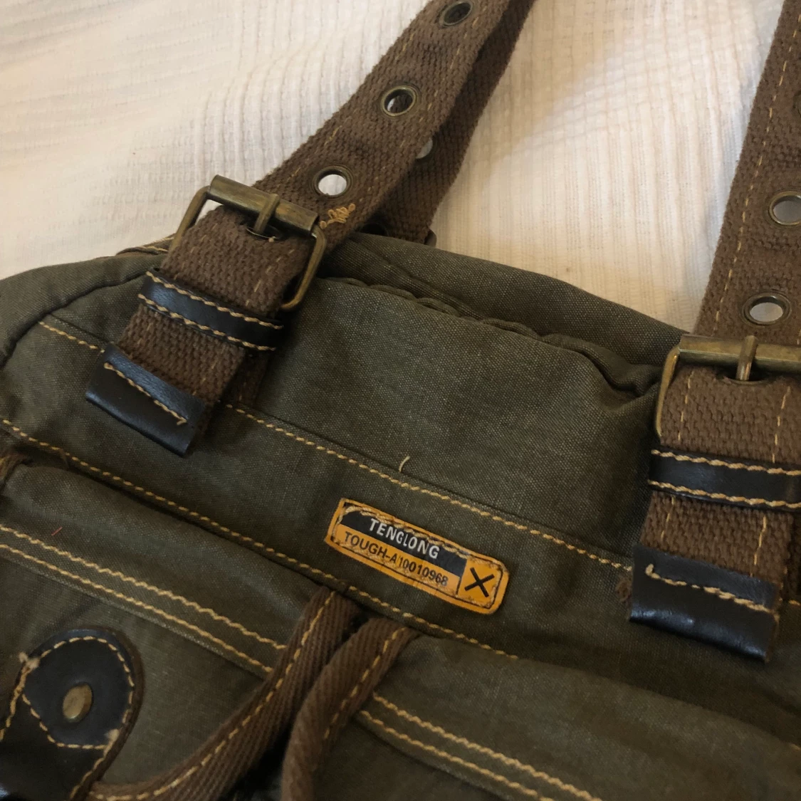 Teng long axelremsväska  - 91