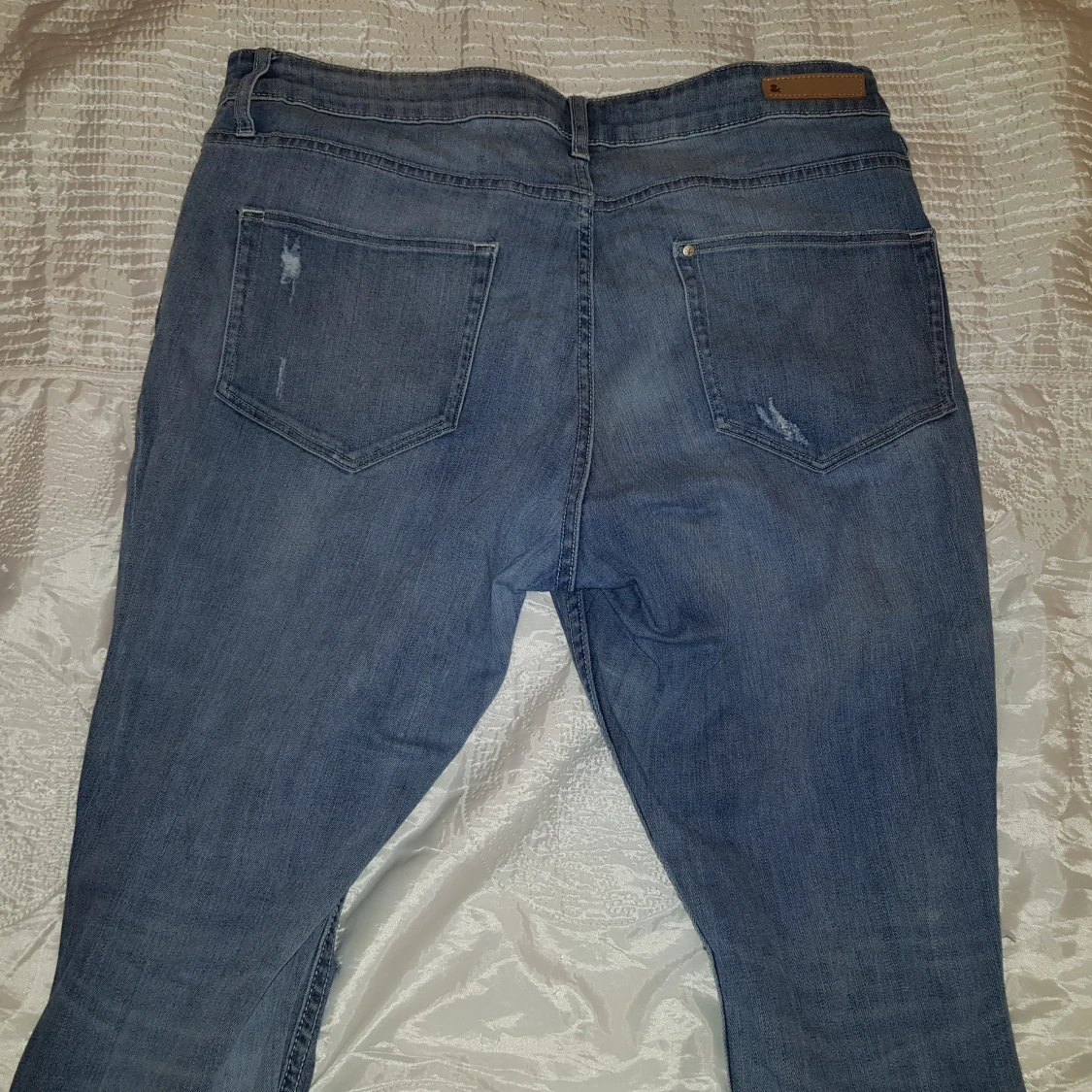 Jeans i nyskick - 90
