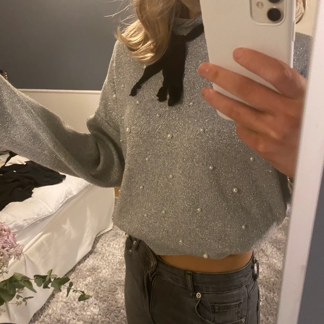 Hoodie med pärlor - 90