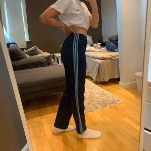  - Snygga sköna vintagebyxor från adidas!