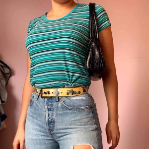  - Jättefin randig t-shirt💙 Förtjänar en ny ägare!🧚‍♀️