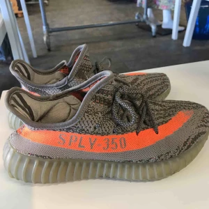 Yeezys 350 - Säljer dessa yeezys 350