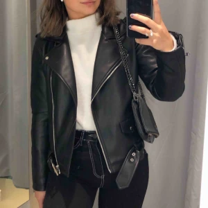  - Säljer min skinnjacka från zara, Bra skick 7/10 Storlek S Frakt tillkommer