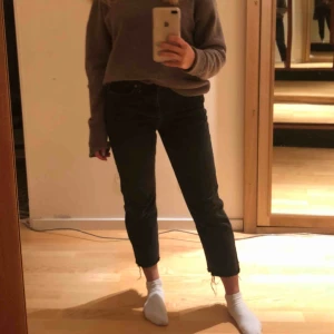  - Super snygga och trendiga jeans köpta från Urban Outfitters som är sparsamt använda🥰 pris går att diskutera