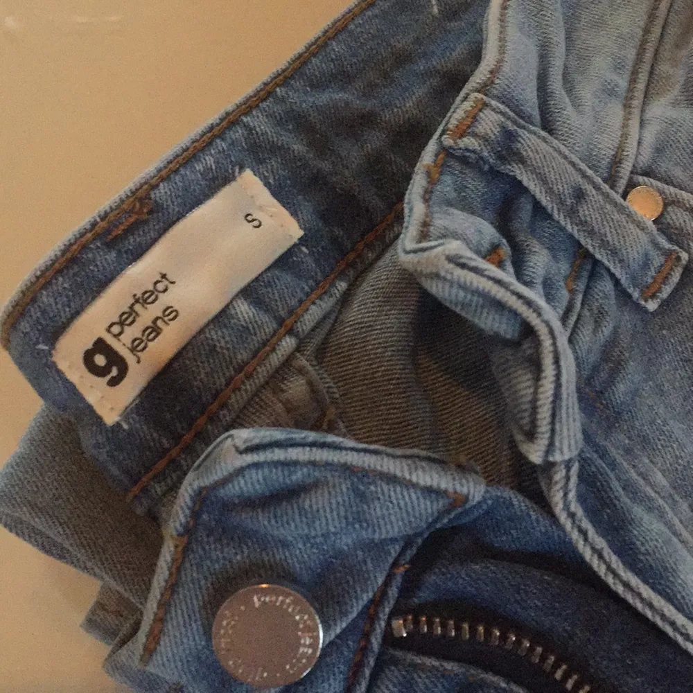 Great condition light blue flare jeans. Size S. Pm for more pics. They sit perfectly.. Jeans & Byxor.