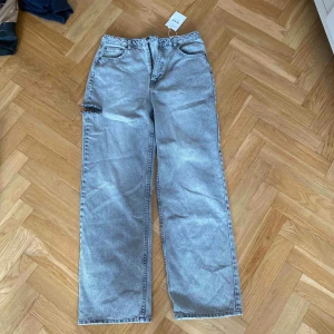  - Oversized jeans, storlek 40, aldrig använda!❤️