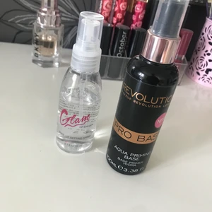 Setting spray och primer spray - Köp båda för 40 kr! Båda är ungefär halvt fulla ✨