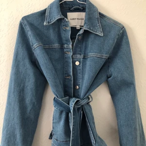 Carin Wester jeans jacket  - Carin Wester jeans jacket, size 40 in perfect conditions. Shipping included 