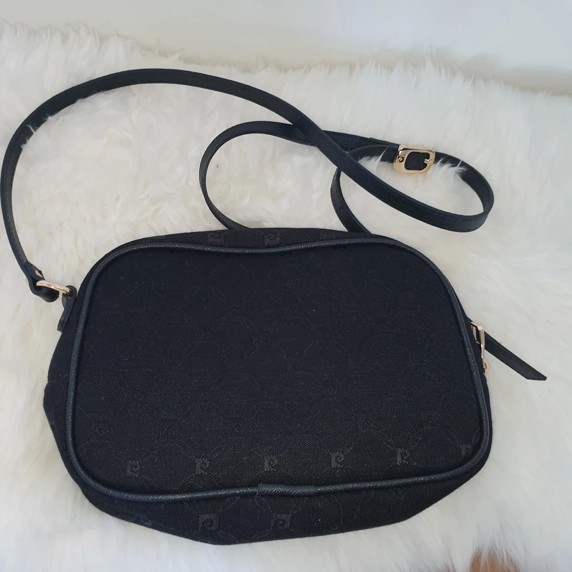 FAKE Pierre Cardin Svart HanHandväska  - 90