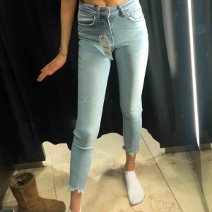  - ZARA JEANS asfina 