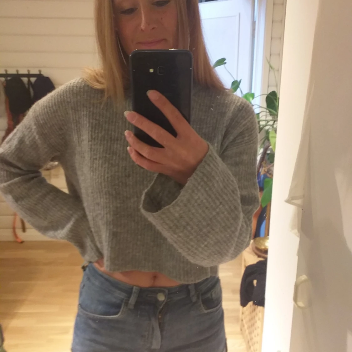 Croppad stickad tröja