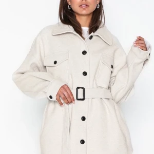 Jacka - Jätte snygg jacka från Nelly helt ny med lappar på