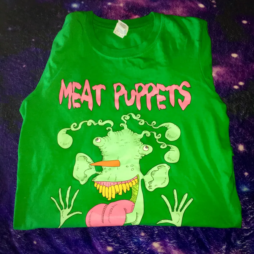 Unik tröja med coolt ”Meat Puppets” tryck! I fint skick⛓🦠. T-shirts.