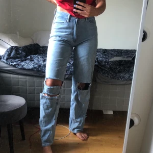 Jeans - Hålliga jeans