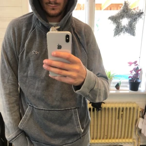 Hollister hoodie  - Oversize hollister hoodie riktigt bekväm 