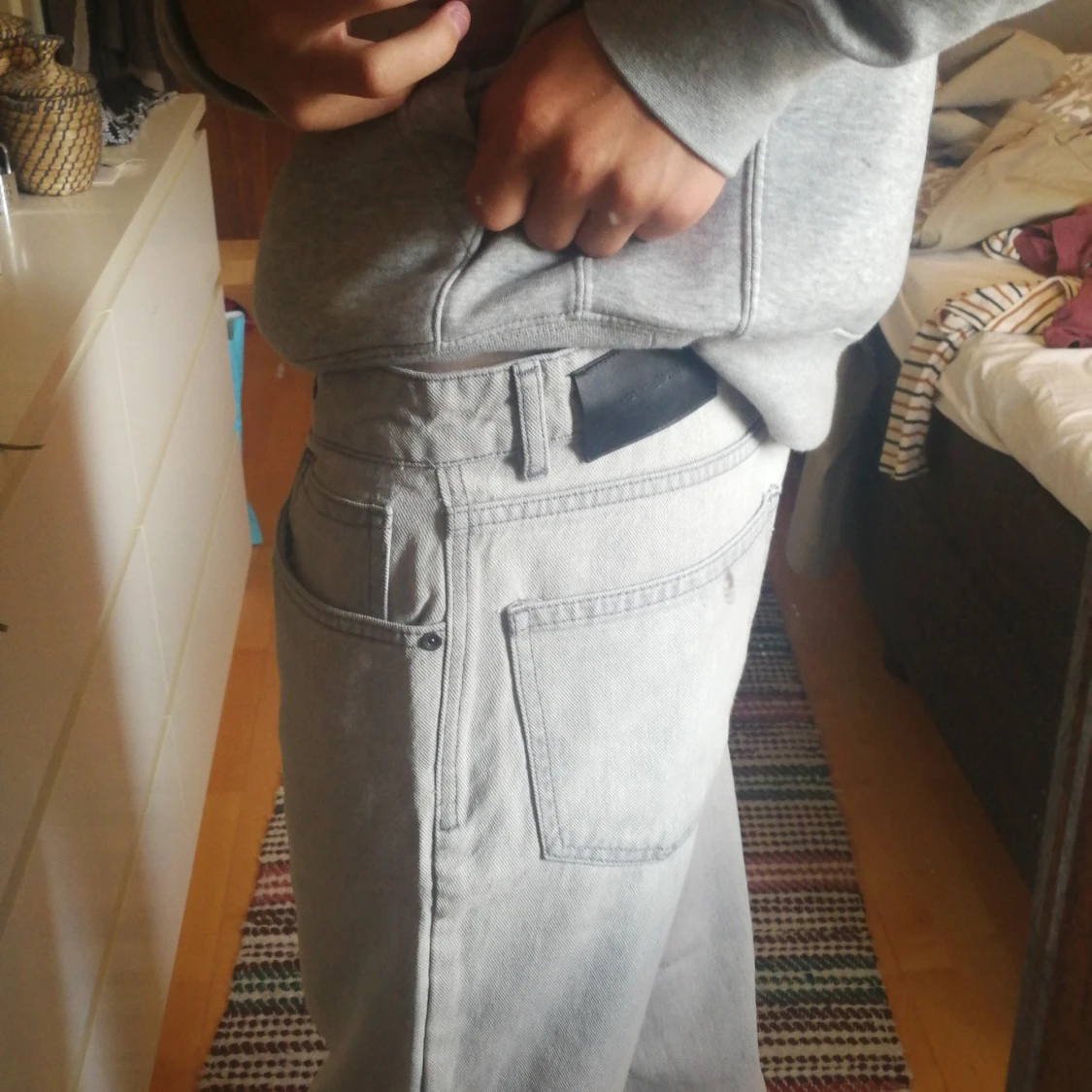 Ljusgrå straight jeans - 91