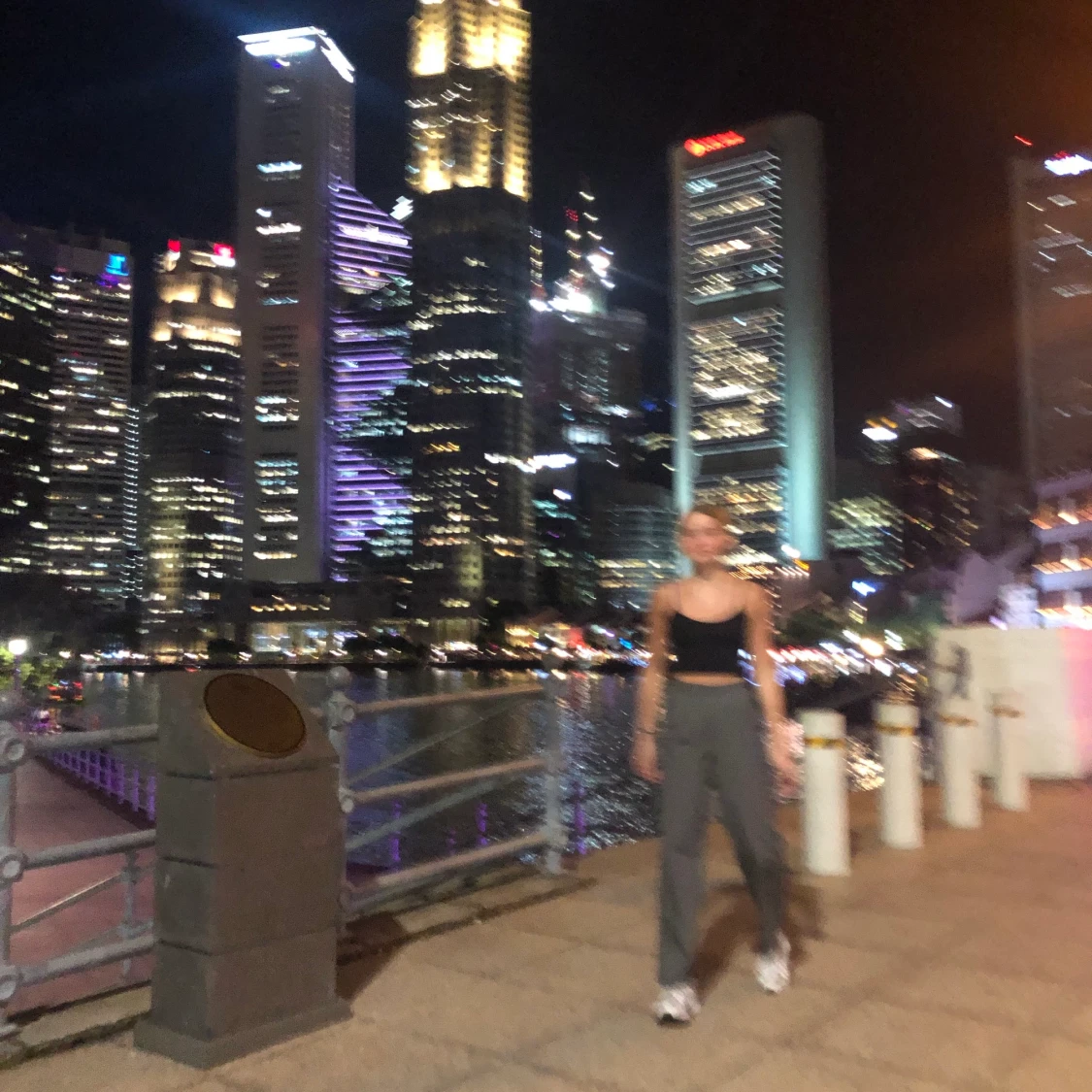 Gråa kostymbyxor - 90