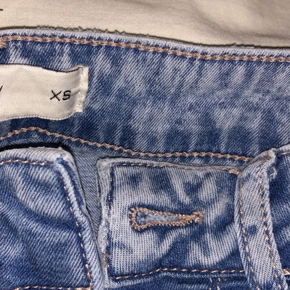 Så sköna o fina, säljs på grund av garderobsrensning!. Jeans & Byxor.