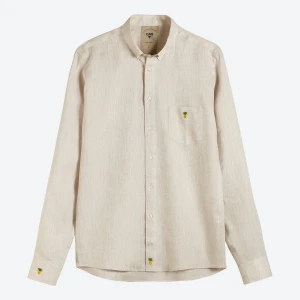 Beige Pineapple linneSkjorta från OAS - Beige pineapple linneskjorta med små Ananaser på den i Göttskick! Storlek: Large Direkt pris: 200kr kr ord pris 1199kr, Skriv buden till mig privat eller kommentera på bilden!  Kan även mötas upp mellan Varberg & Göteborg Köpare står för frakten (Du bestämmer vilket paket så länge det uppfyller vikt och storleks kraven)