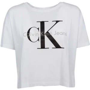 calvin klein tee - från zalando, 100 inkl frakt. storlek m 