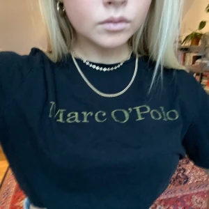 Marc O’polo T-shirt  - Rätt ny. Säljer för att jag aldrig använt den. Herrmodell. Väldigt snygg. 🤍🤍🤍