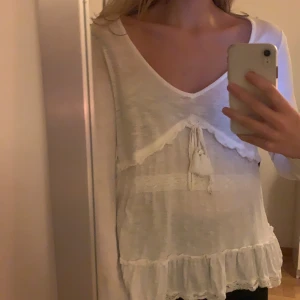 Blus från Odd Molly  - Sparsamt använd blus i storlek 1 (dvs s) från Odd Molly 