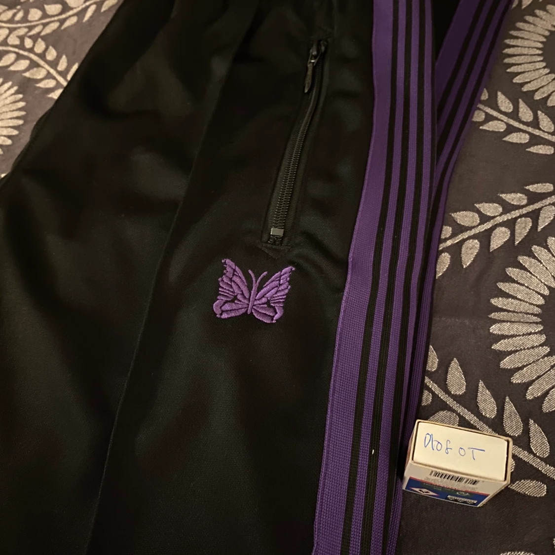 Needles byxor storlek L