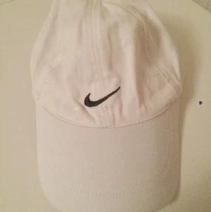  - Nike keps 