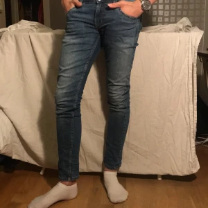 Blåa jeans - Har du sett herrmodellerna på Dressmann? Om ja så behöver jag inte säga så mycket mer.