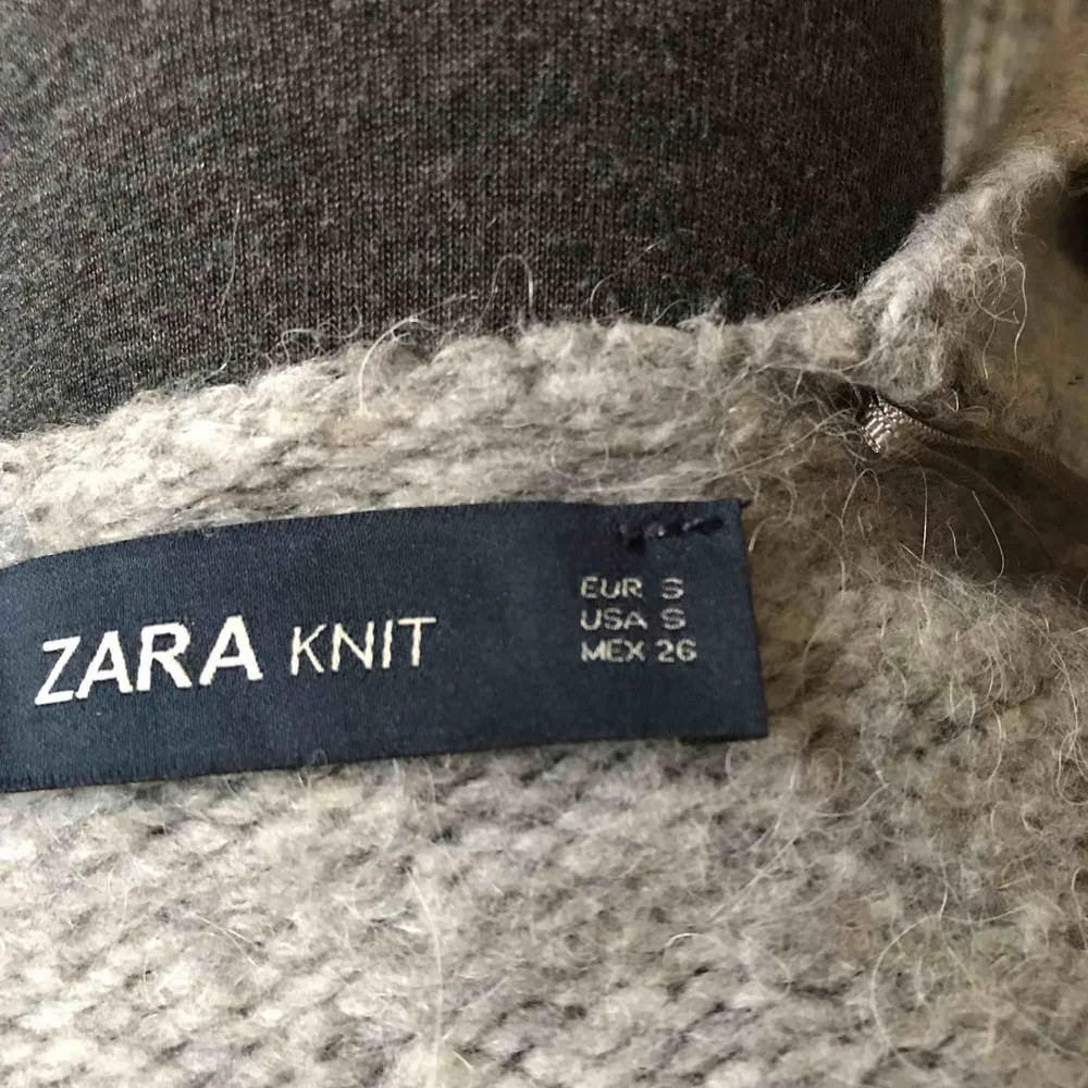 Very cosy Zara sweater. Super soft, quite long and ties around the waist. Shipping extra :) . Tröjor & Koftor.