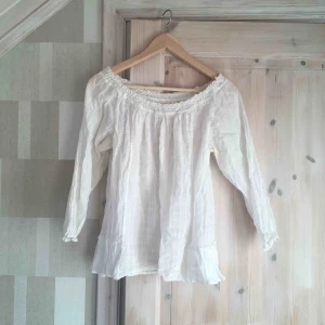  - Mycket fin Odd Molly blus. Lite använd.