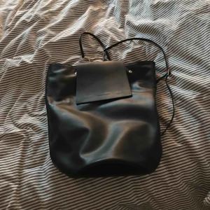  - Carin Wester ryggsäck nypris 499kr. Använt 2 ggr. 