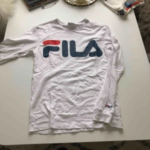  - Fila tröja, nyskick, aldrig använd