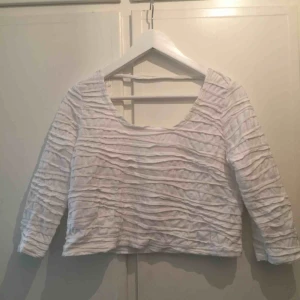  - Använd men felfri tröja från Carin Wester.