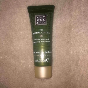  - Rituals handkräm inte använd och skickar packetet snabbt 