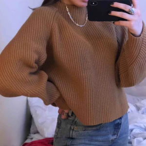  - Kashmir tröja från h&m, köpt för 699 använd fåtal gånger, felfri💖