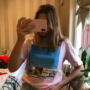  - Somrig T-shirt i ljusrosa! 💕