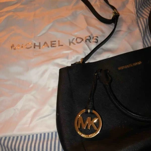  - Michael Kors bag! Cute and casual :)) Slightly used, still in good condition. 